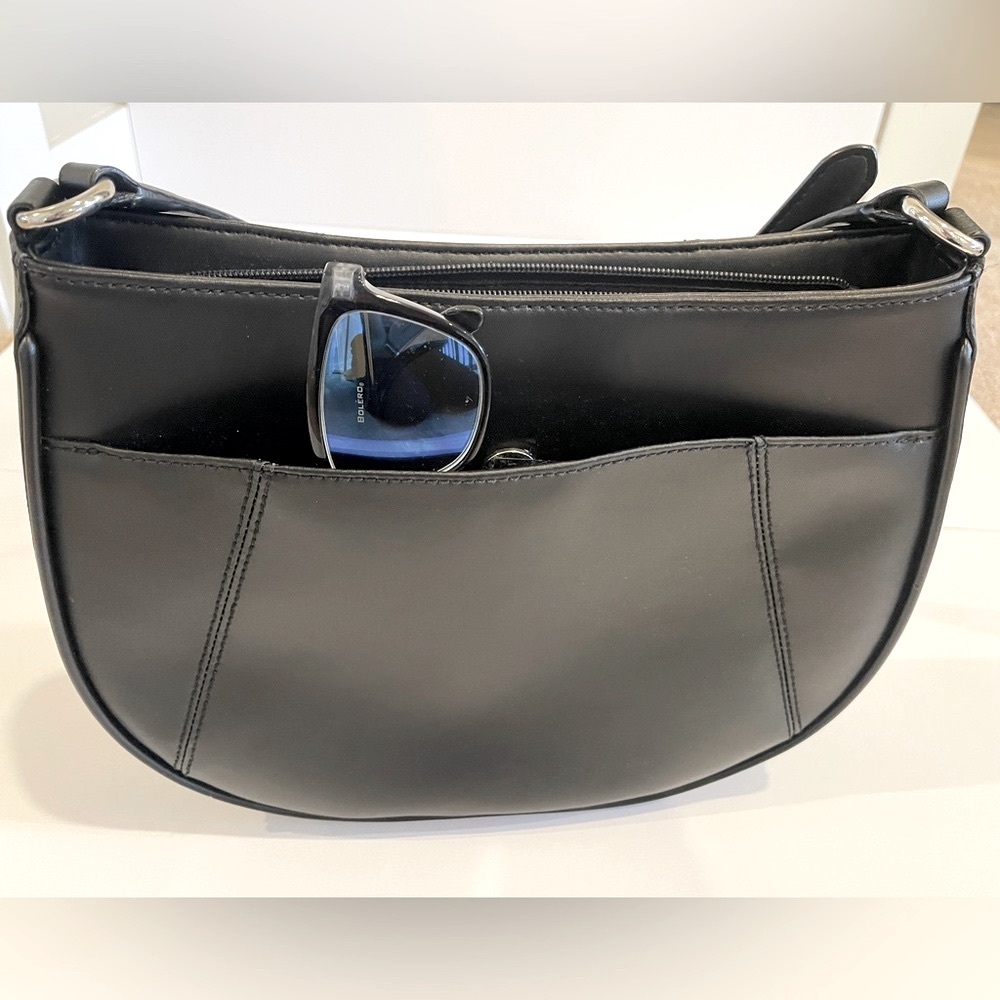 Calvin Klein leather Crossbody Black Bag - Picture 5 of 7